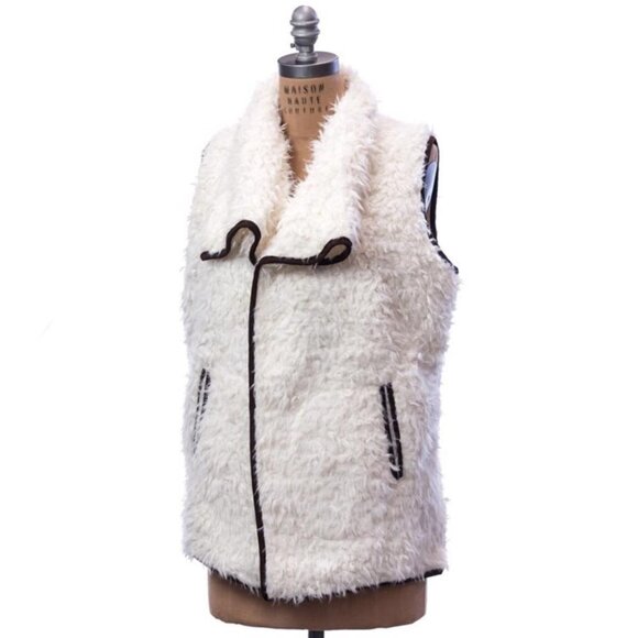 Melrose & Market Sherpa Plush Faux Fur Sleeveless Vest White Small - Picture 2 of 8